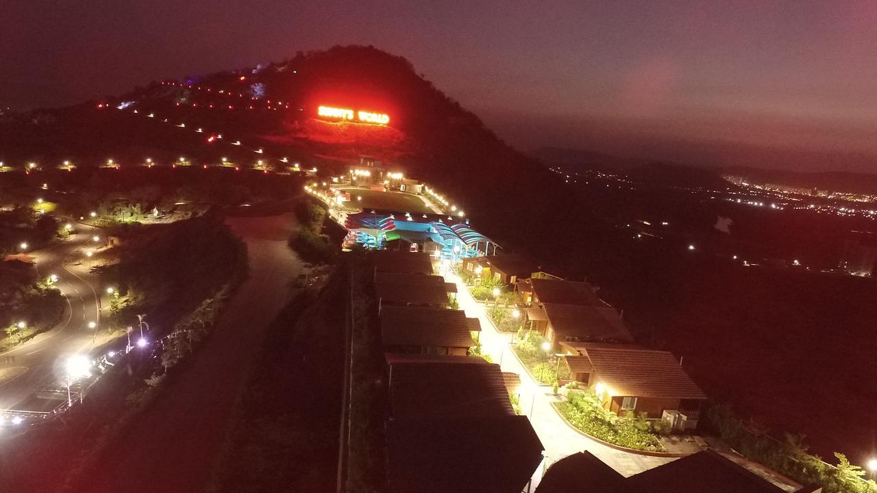 Sunnys World Hotel Pune Eksteriør billede