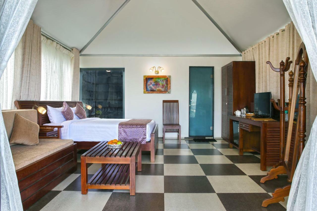 Sunnys World Hotel Pune Eksteriør billede