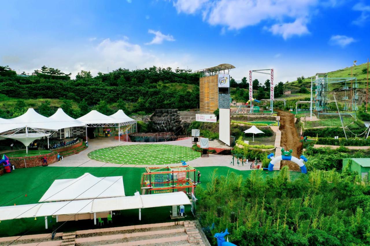 Sunnys World Hotel Pune Eksteriør billede